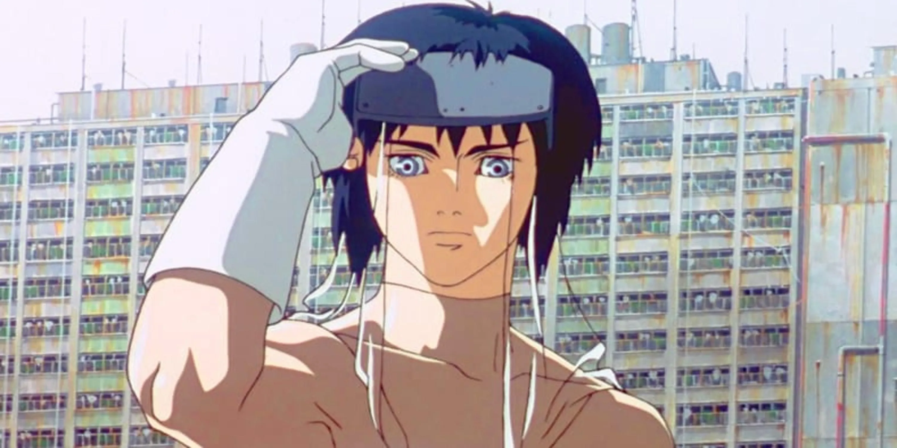 Thiếu tá Motoko Kusanagi, nữ điệp viên cyborg chính trong series Ghost in the Shell