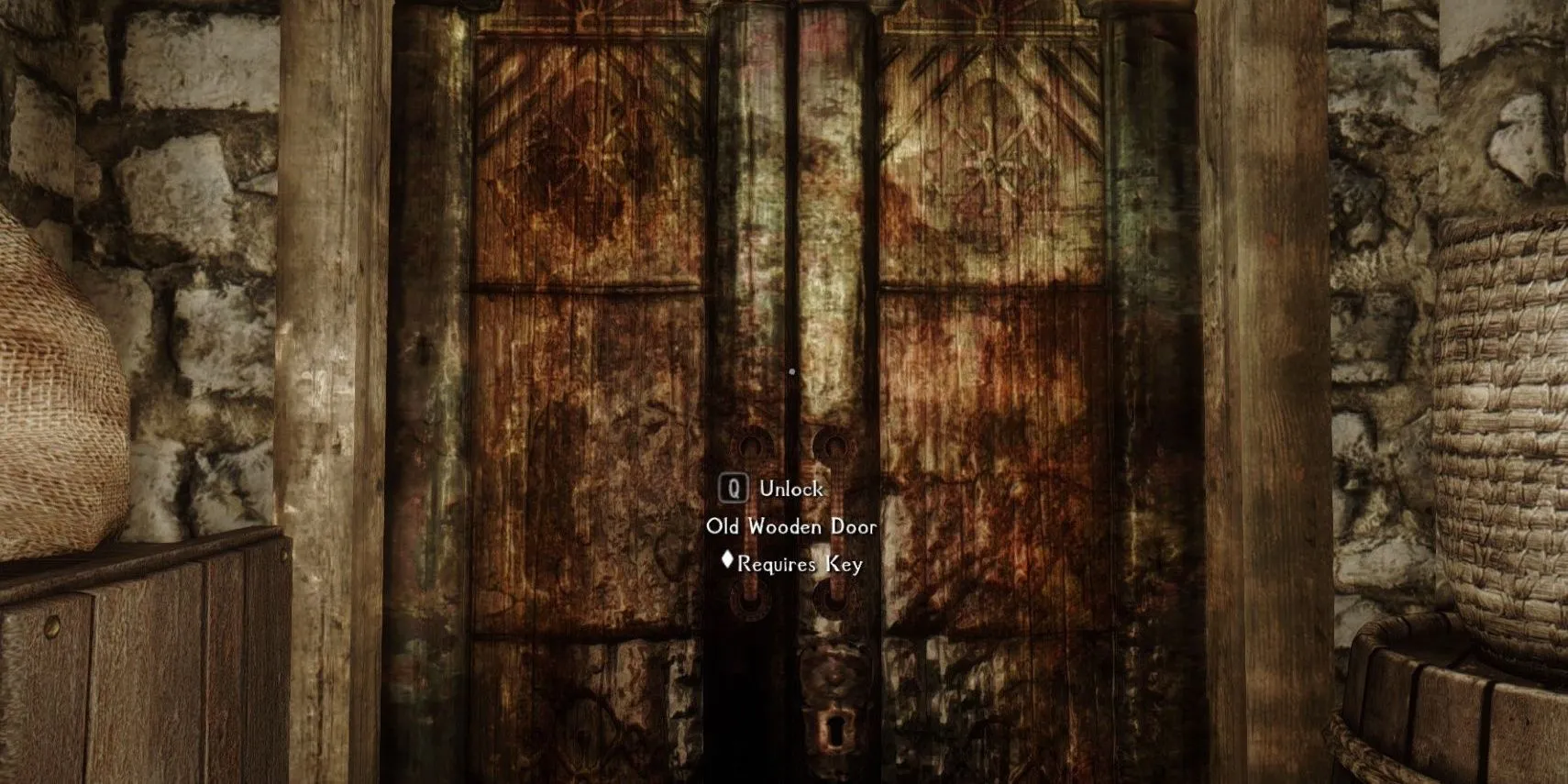 Cánh cửa thì thầm bí ẩn trong Dragonsreach, Whiterun, mở ra nhiệm vụ The Whispering Door và khám phá bí mật của Mephala trong Skyrim.