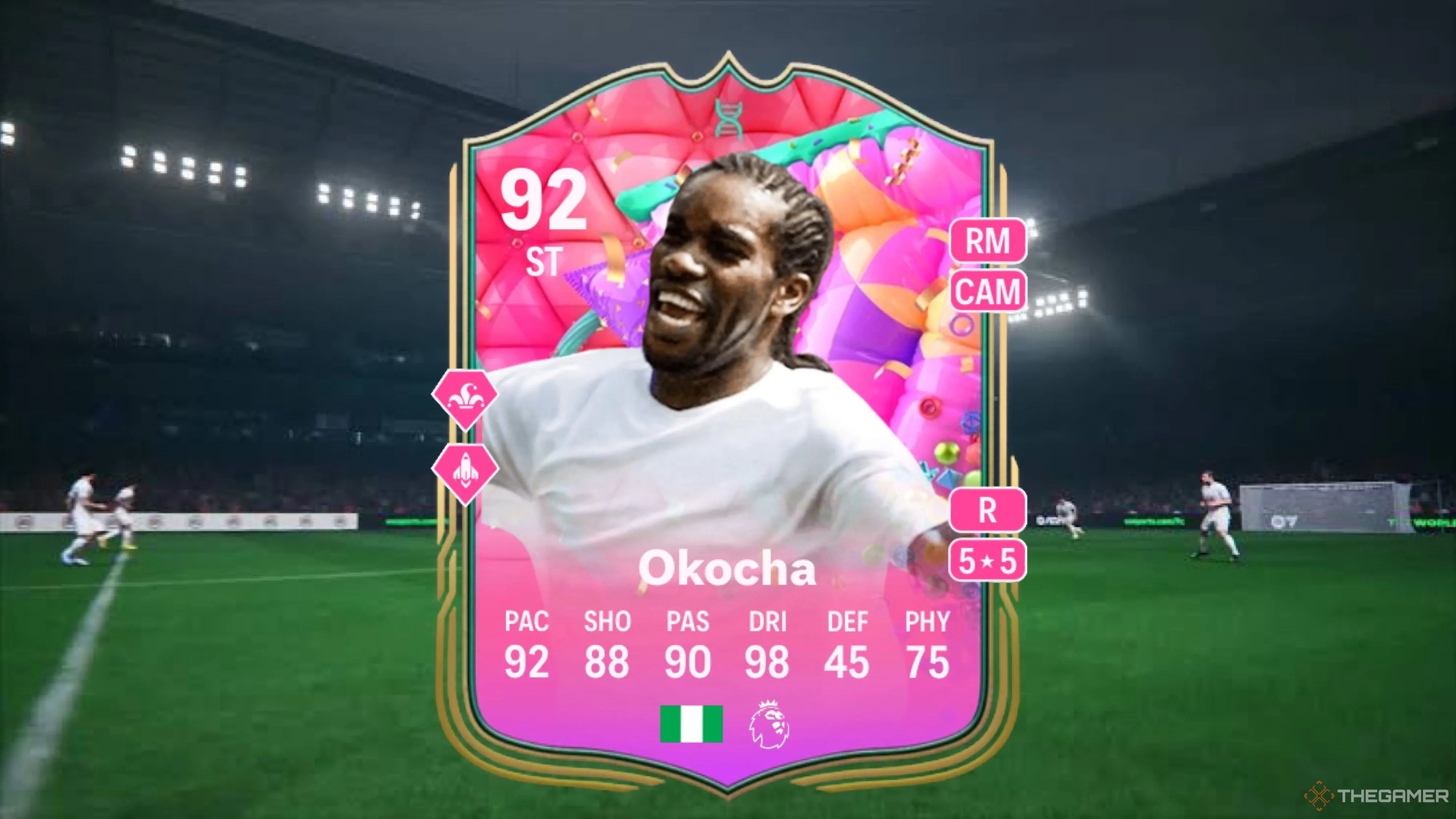 Thẻ cầu thủ Jay-Jay Okocha với hình nền sân cỏ mờ ảo, biểu tượng cho việc các danh thủ &quot;Icon&quot; sẽ được tích hợp vào Career Mode của EA FC 26, mang đến những câu chuyện &quot;giả tưởng chân thực&quot; cho game thủ.