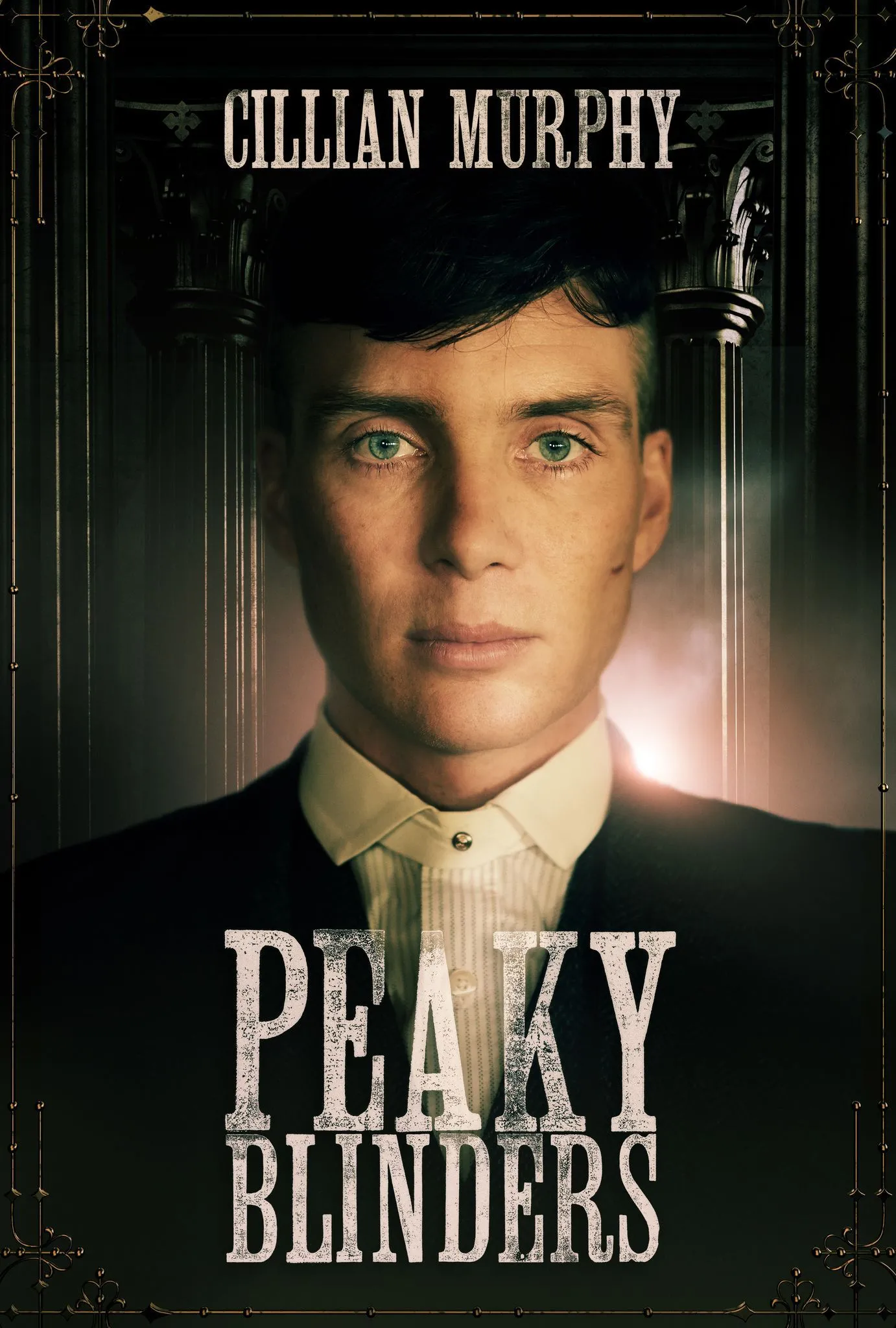 Áp phích Peaky Blinders: Tommy Shelby và biểu tượng băng đảng trong bối cảnh công nghiệp đen tối của Birmingham
