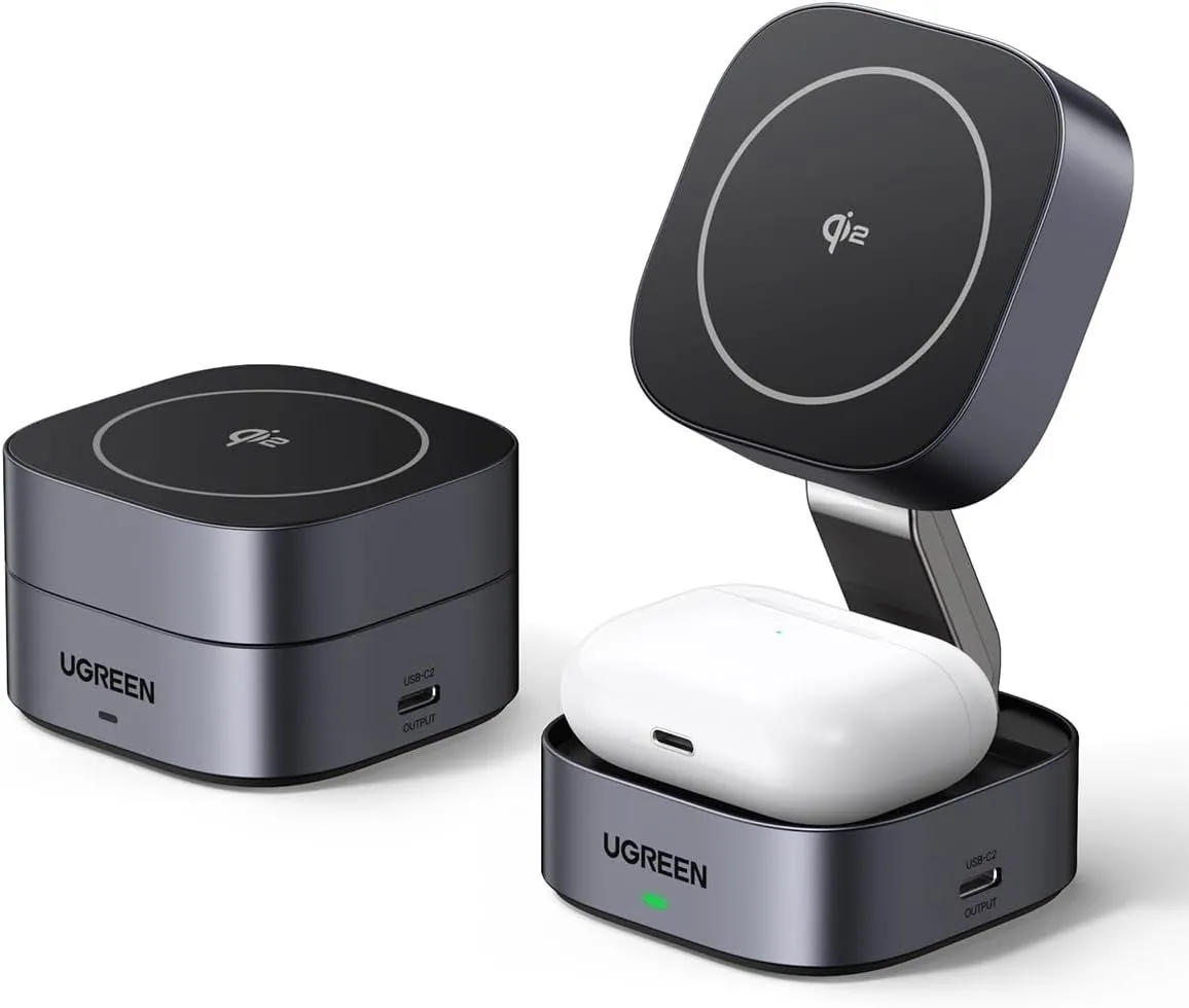 Đế sạc Ugreen Qi2 gập lại, phù hợp để dựng iPhone khi dùng bàn phím rời.