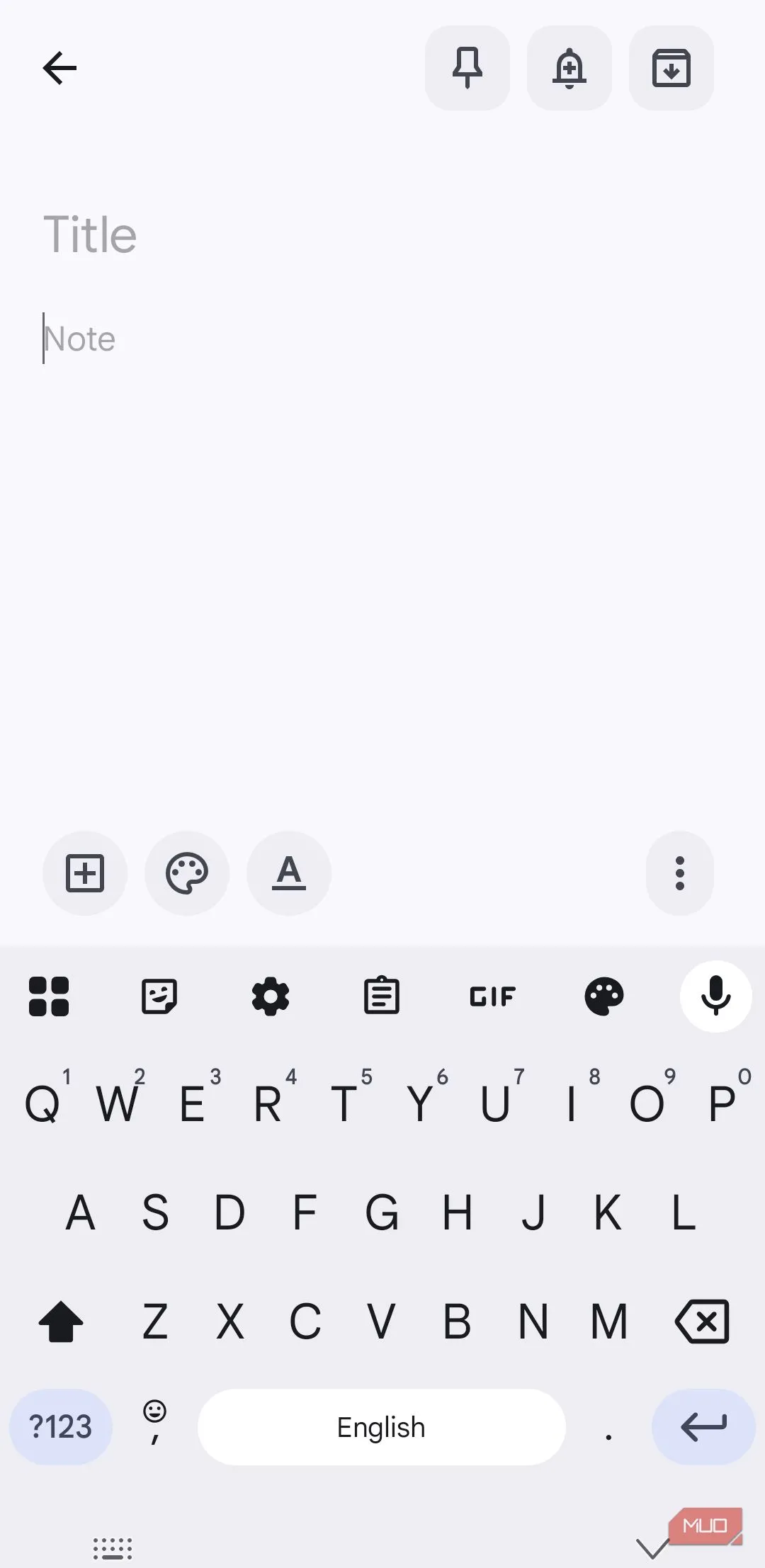 Gboard trên điện thoại Android hiển thị Clipboard và các mục đã ghim