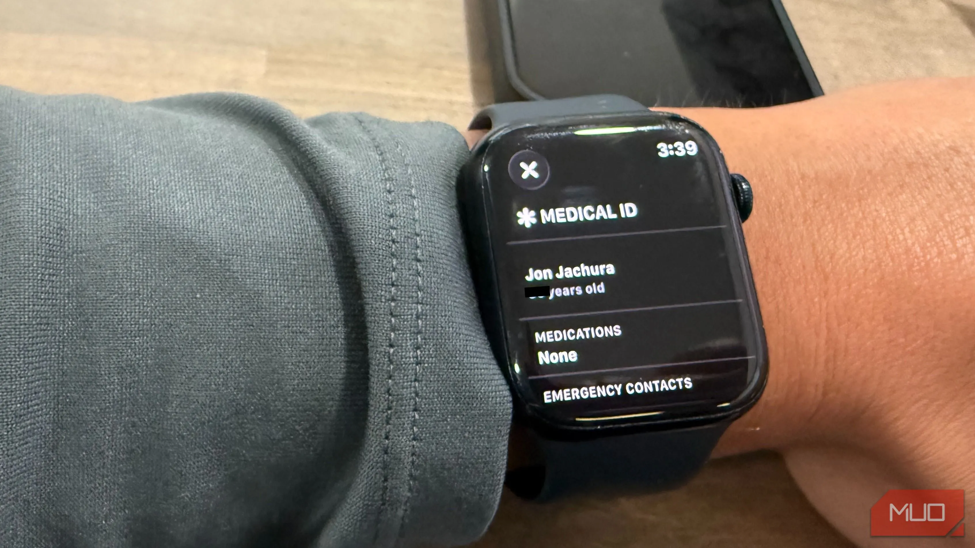 Giao diện Medical ID trên Apple Watch Series 7 cho dữ liệu y tế khẩn cấp